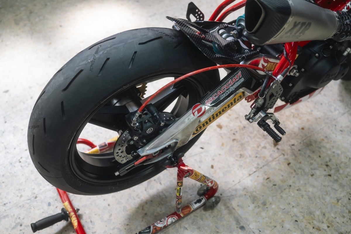 La riconoscete? E' una Royal Enfield Guerrilla 450!